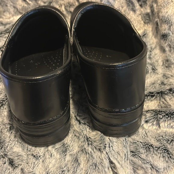 Dansko Professional Clog - Picture 3 of 11